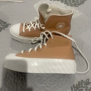 Converse white and tan sneakers chunky